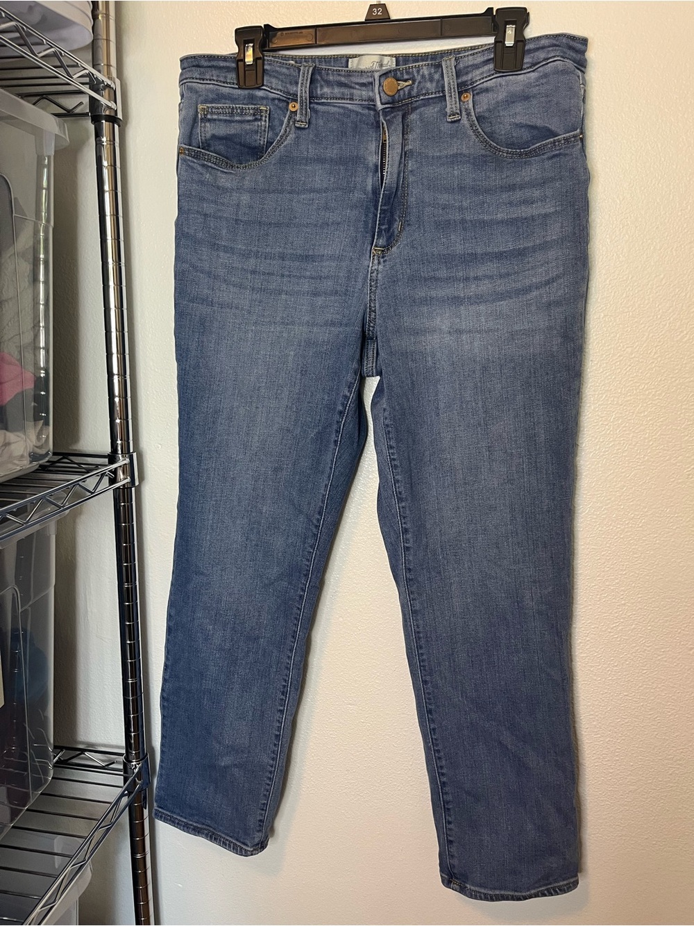 Universal Thread Straight Leg Jeans in Medium Blue